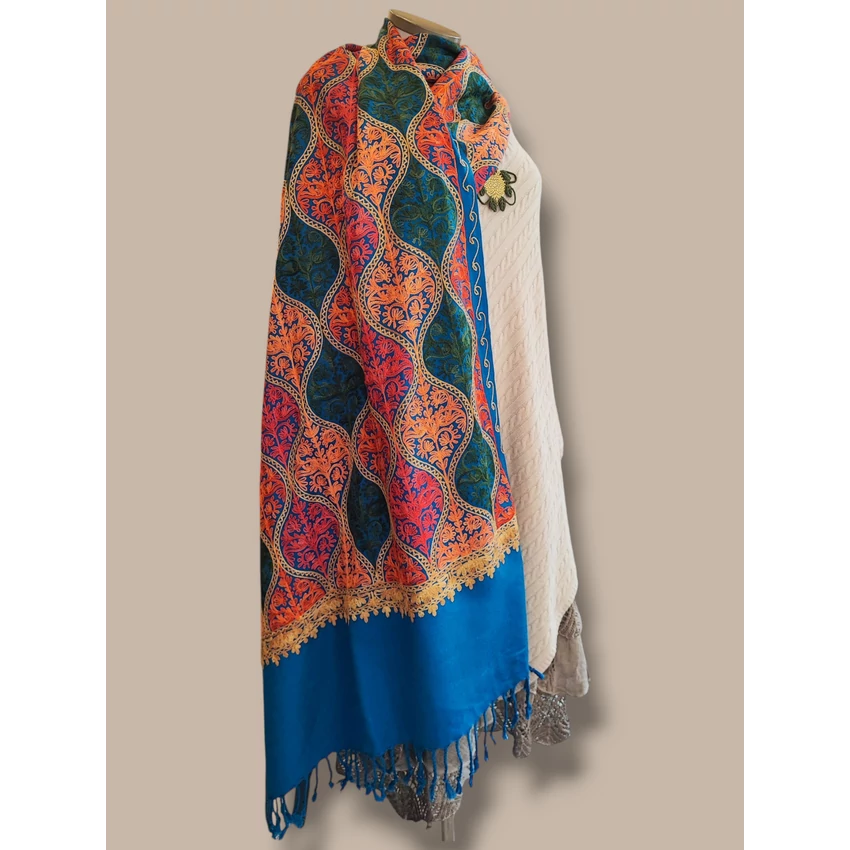 Indiai stóla - türkiz alapon gazdagon hímzett