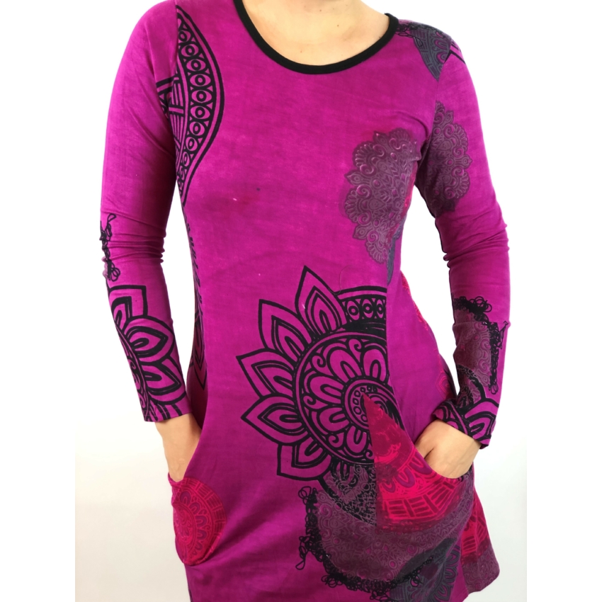 Pink, nepáli mandalás ruha
